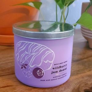 Bath and Body Works Wildberry Jam Donut